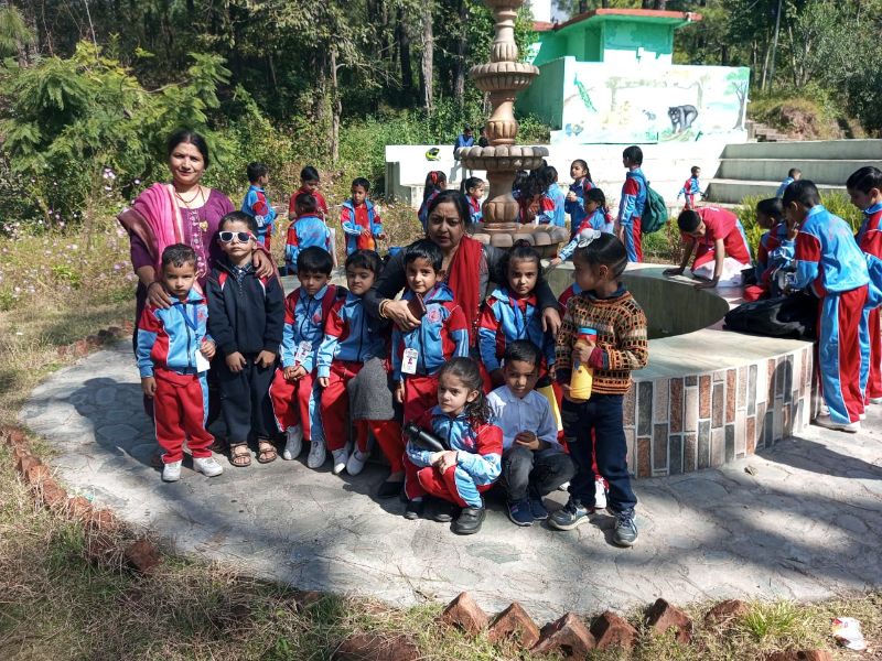 best school in palampur